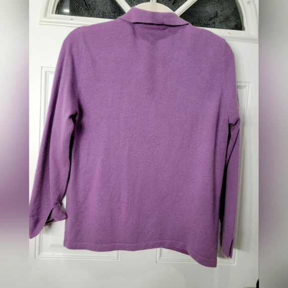 Lavender Cashmere Collared V-Neck Sweater Size L - Picture 2 of 2